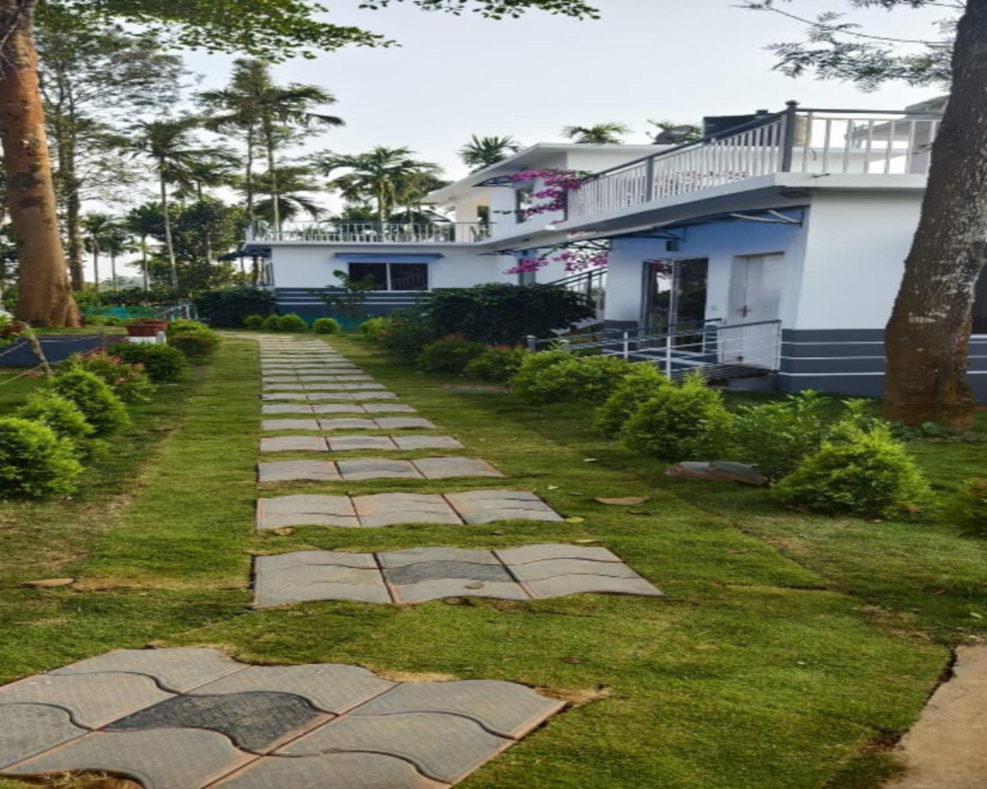 Haze Woods Resort Vaduvanchal Exterior photo